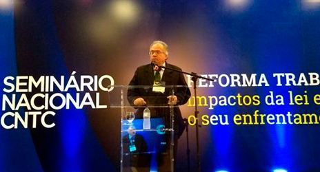 Trabalhador vai ter perda salarial com a Reforma Trabalhista, afirma ministro do TST